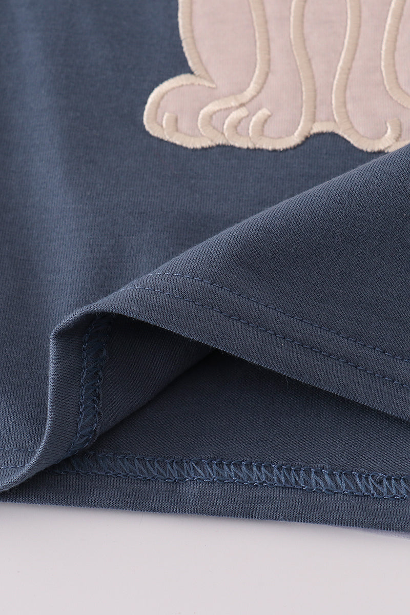 Navy puppy applique top