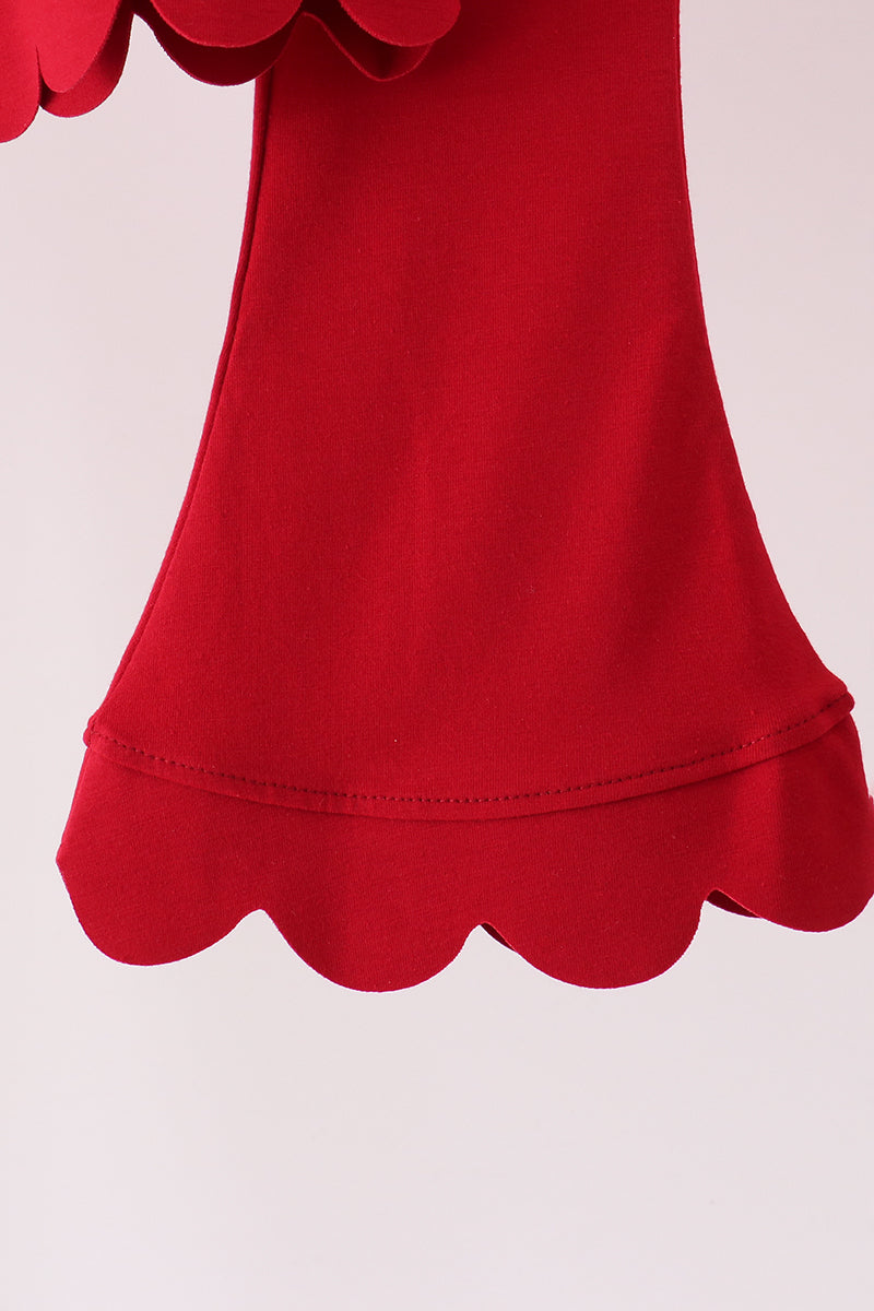 Red scalloped active pants set