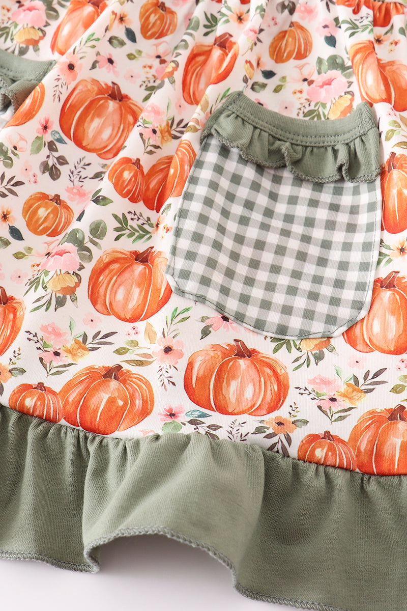 Green pumpkin ruffle girl set