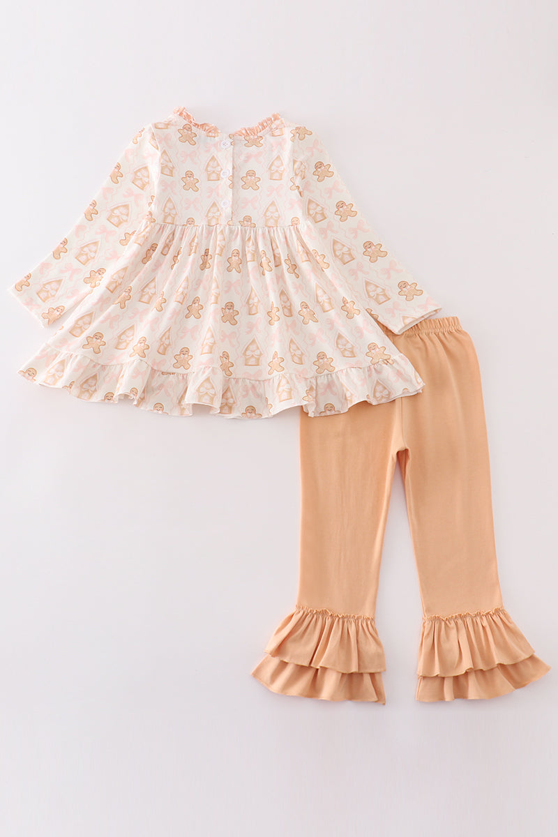 Beige gingerbread girl ruffle pants set